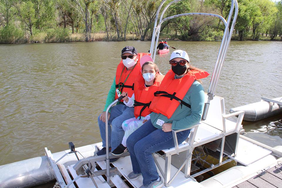 Chloe and family boating on the lake!