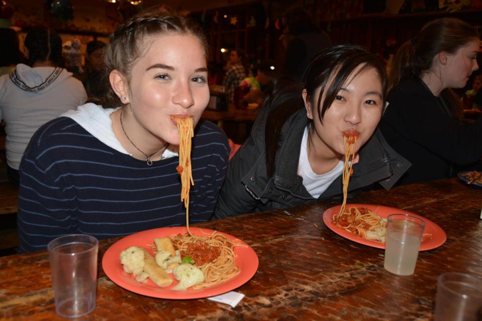 No hands spaghetti!